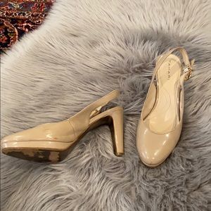Elie Tahari Nude Heels